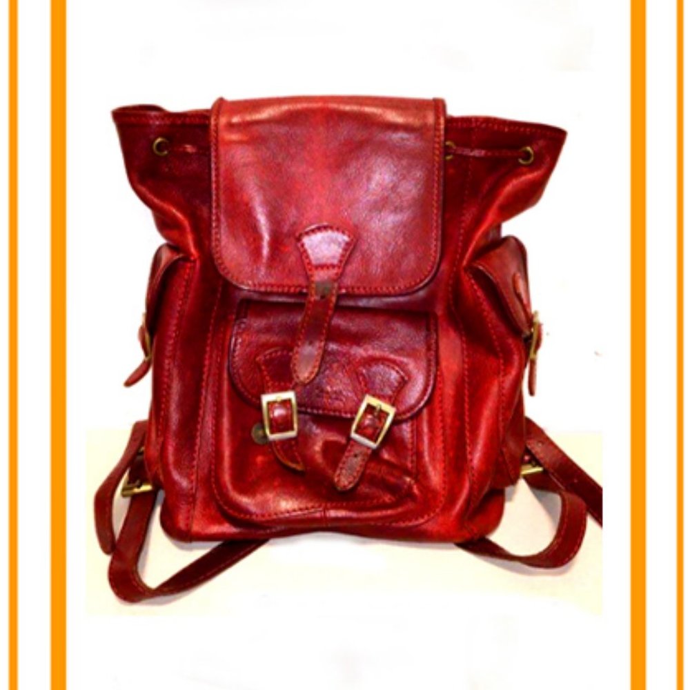 New Rare & Unique Vera Pelle High Grain Top Grade Genuine Leather Backpack